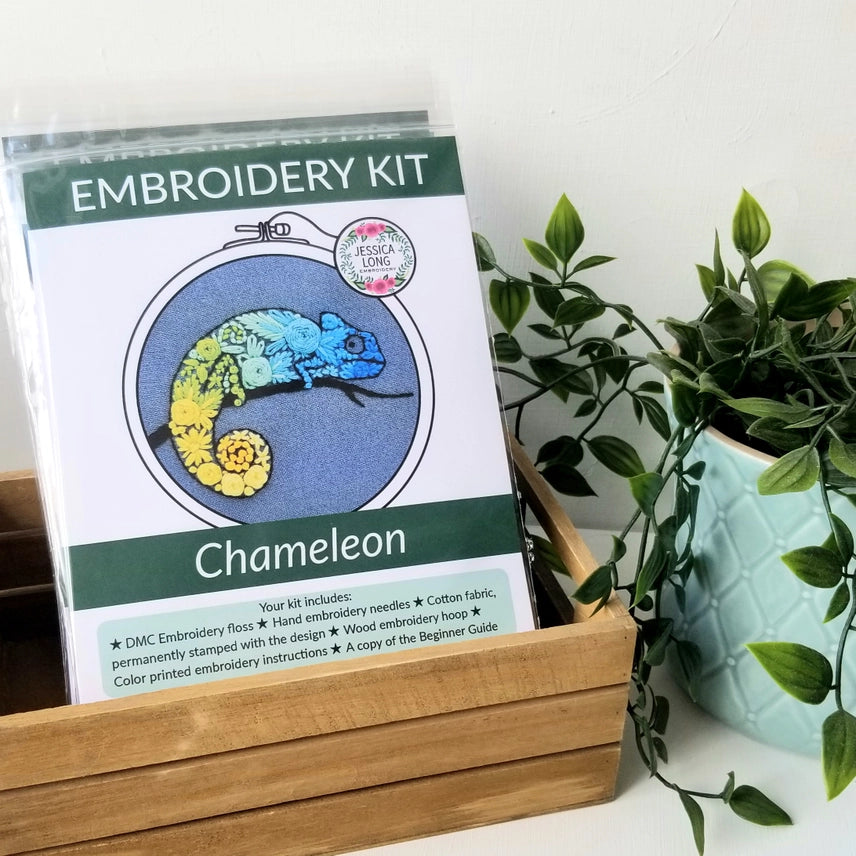 CHAMELEON BEGINNER HAND EMBROIDERY KIT