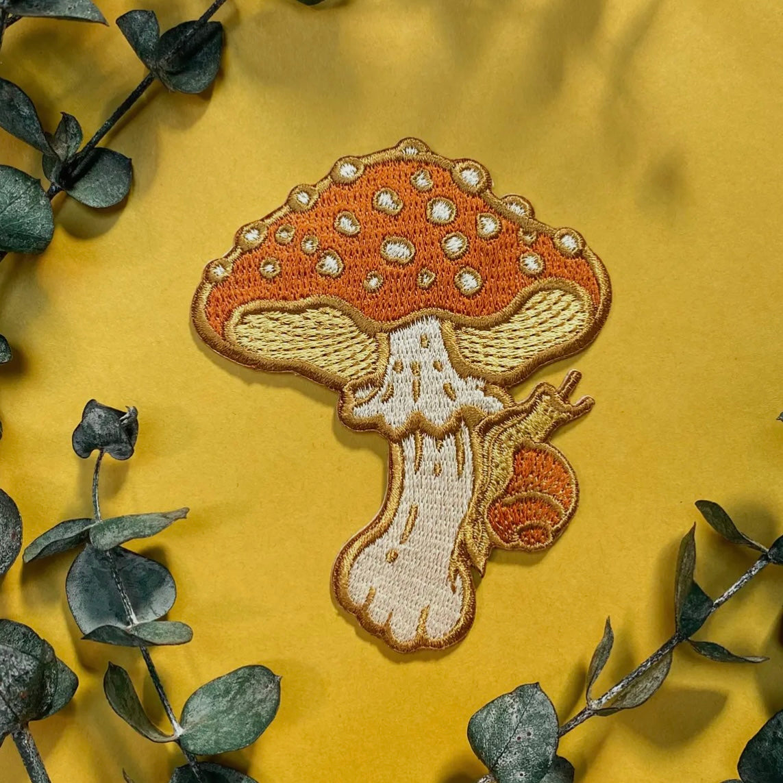 MUSHROOM & SNAIL EMBROIDERED IRON ON PATCH