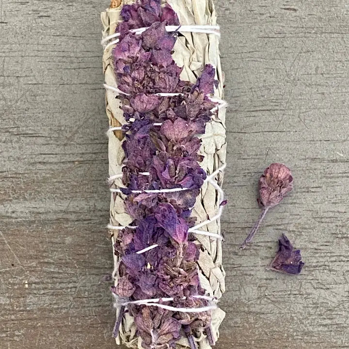 WHITE SAGE SMUDGE STICKS WITH LAVENDER