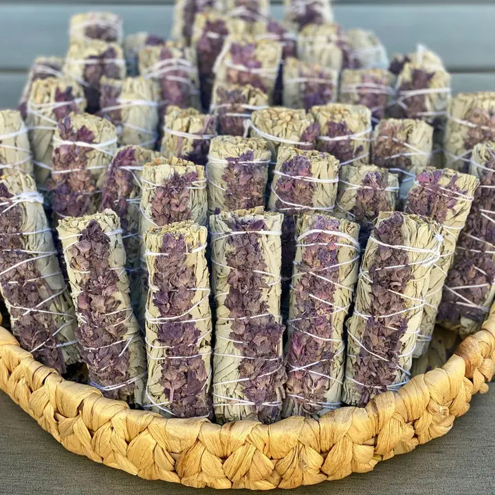 WHITE SAGE SMUDGE STICKS WITH LAVENDER