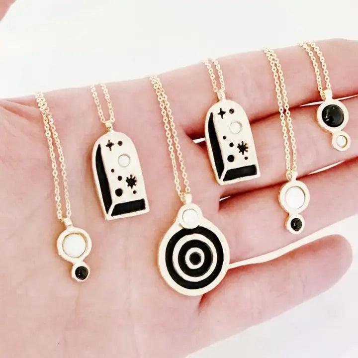 MINI ORBIT NECKLACE WITH OPAL