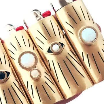 EYE LIGHTER CASE WITH OPAL