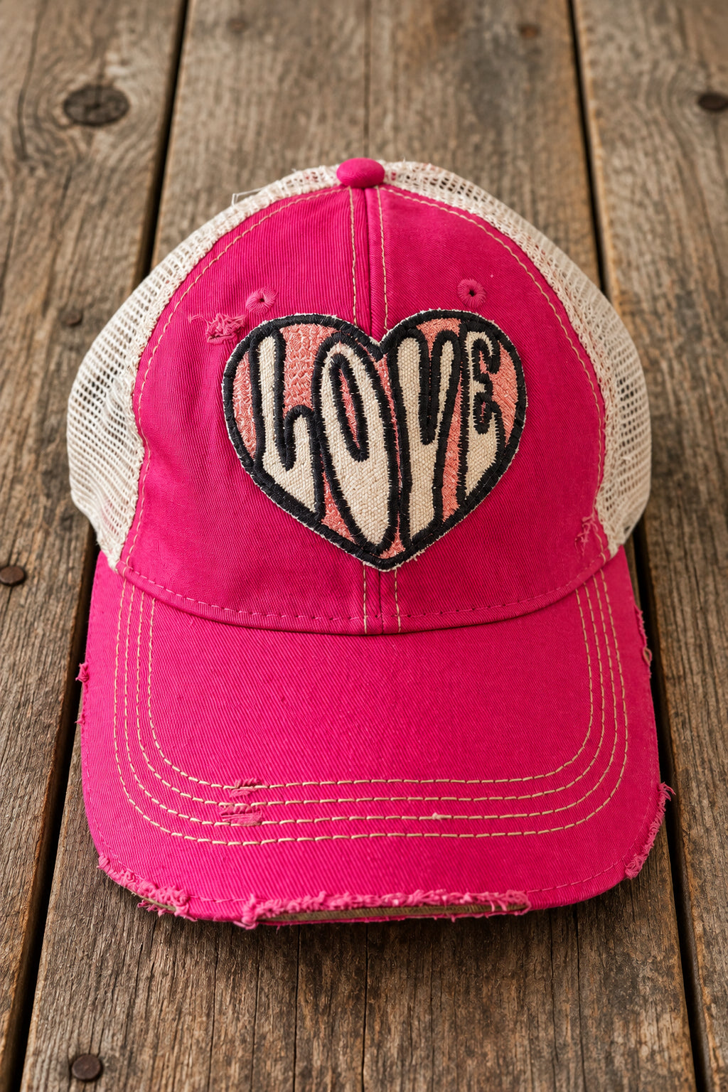 BOHO TRUCKER HAT - LOVE HEART - PINK