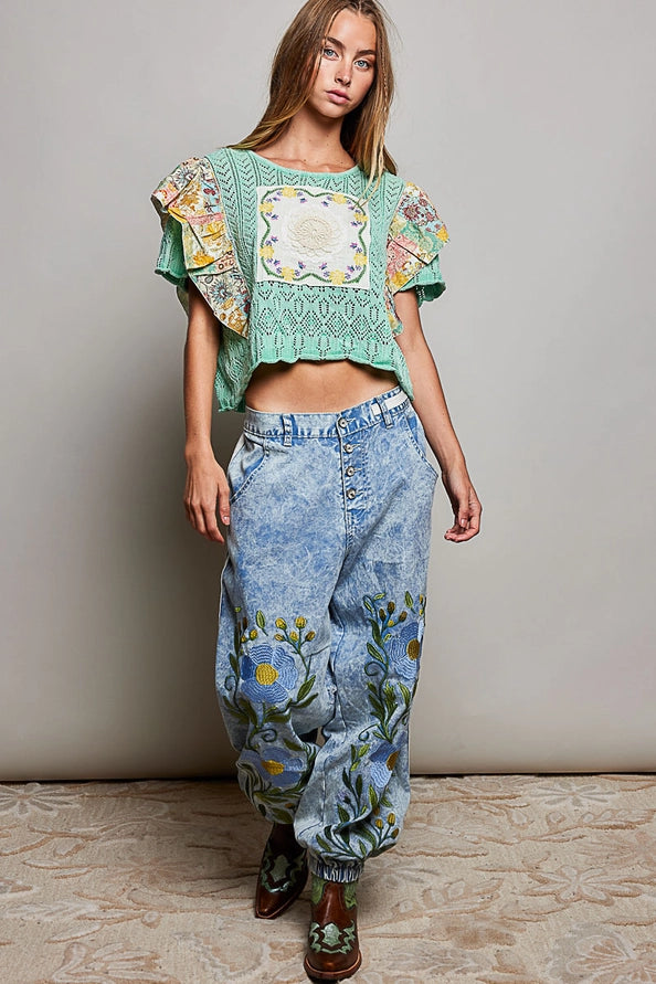 FLORAL EMBROIDERED TWILL JOGGER PANTS - BLUE