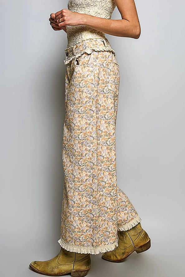 RUFFLE FLORAL PATTERN PANTS