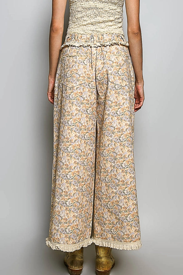 RUFFLE FLORAL PATTERN PANTS