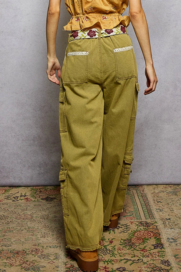 TRIM DETAIL TWILL WOVEN PANTS - OLIVE