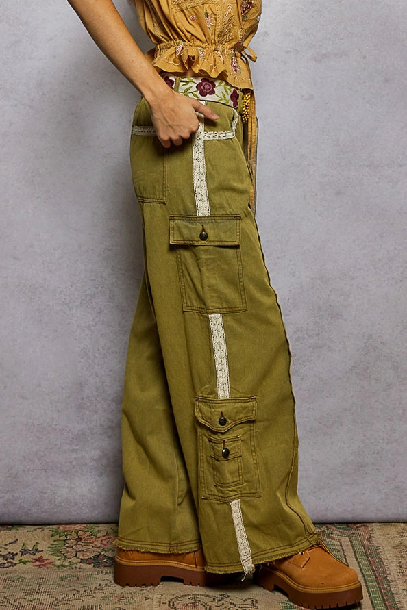 TRIM DETAIL TWILL WOVEN PANTS - OLIVE
