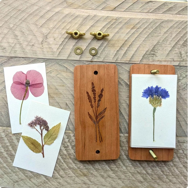 POCKET SIZED FLOWER PRESS WITH LAVENDER DESIGN - 2" X 4"