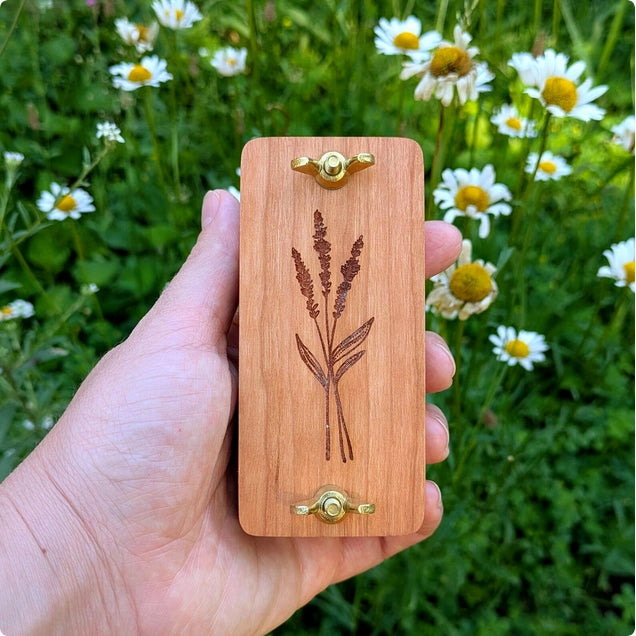 POCKET SIZED FLOWER PRESS WITH LAVENDER DESIGN - 2" X 4"