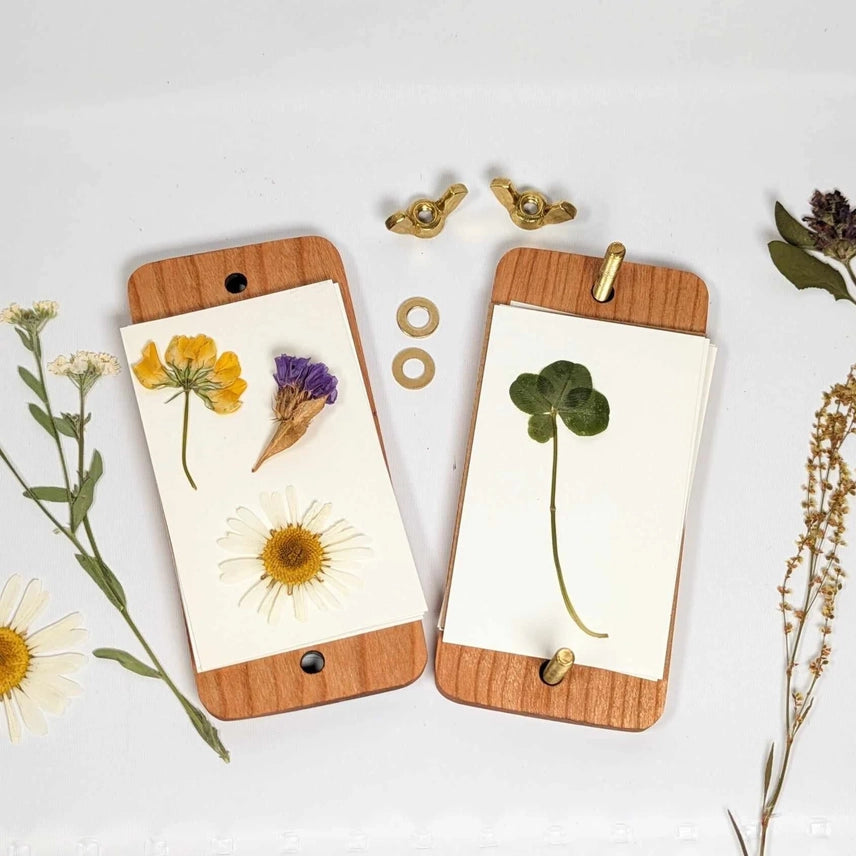 POCKET SIZED FLOWER PRESS WITH YARROW DESIGN - 2" X 4"