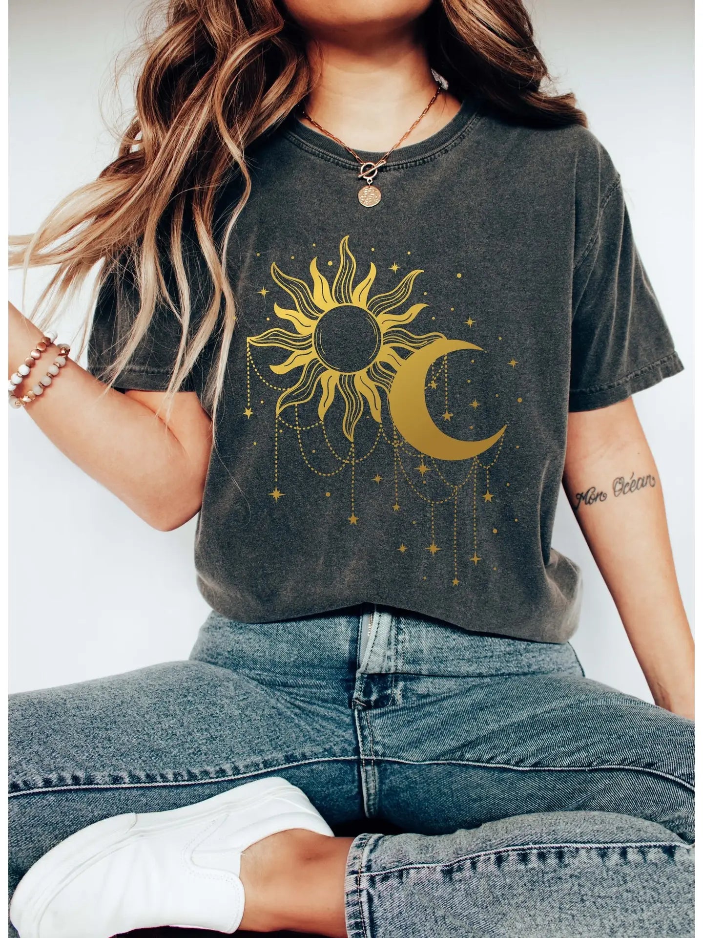 SUN AND MOON GOLD CHAIN CELESTIAL - TEE